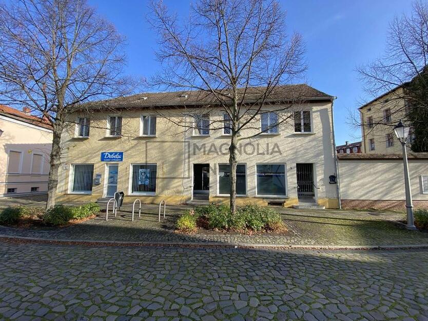 Büroraum, Nebenraum & Toilette zimmer