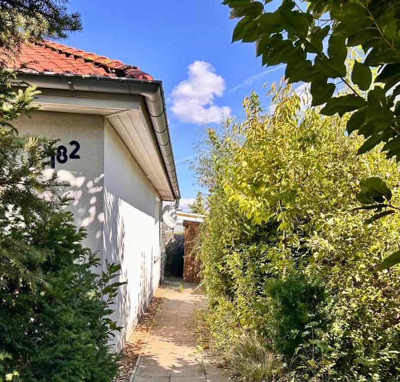 Einfamilienhaus im grünen Stadtteil, ohne Makler, Nähe Uniklinik zimmer