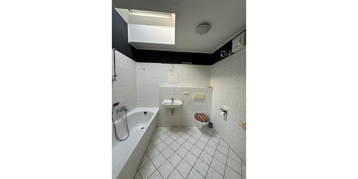 Dachgeschoßwohnung Magdeburg Diesdorf - 2 Zimmer, 70 m&sup2;, 566&euro; | Angebot:26296894