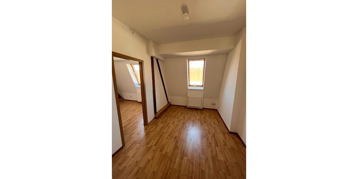 Dachgeschoßwohnung Magdeburg Barleber See - 3 Zimmer, 75 m&sup2;, 500&euro; | Angebot:22397846