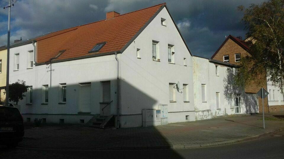 Dachgeschoßwohnung Schönebeck (Elbe) - 1 Zimmer, 38 m&sup2;, 270&euro; | Angebot:26426160