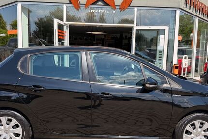 Peugeot 208 35.000 km 7.950 &euro; Magdeburg 39120