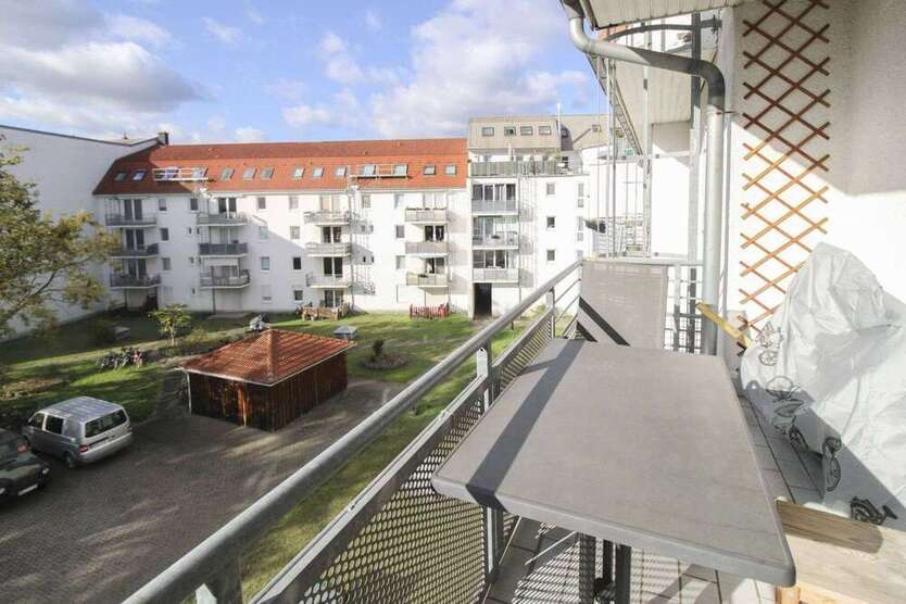 Wohnung zum Kaufen in Magdeburg 185.000 € 77.87 m²