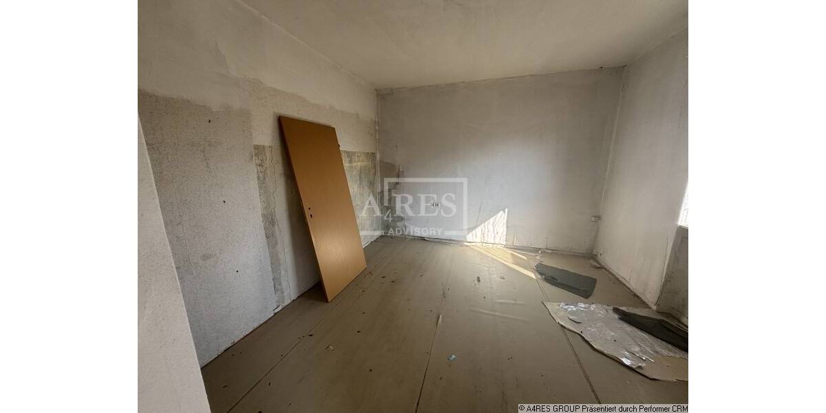 Mehrfamilienhaus, Wohnhaus Hakeborn Hakeborn - 1 Zimmer, 300 m&sup2;, 20.000&euro; | Angebot:25997801