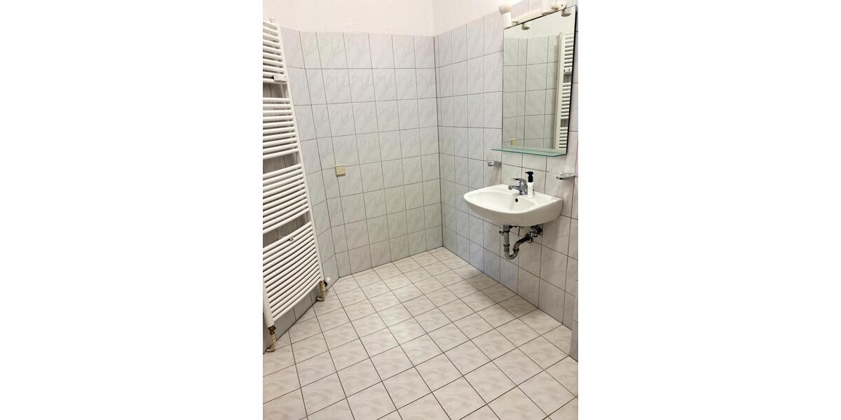Etagenwohnung Magdeburg Nordwest - 2 Zimmer, 69 m&sup2;, 650&euro; | Angebot:26003577
