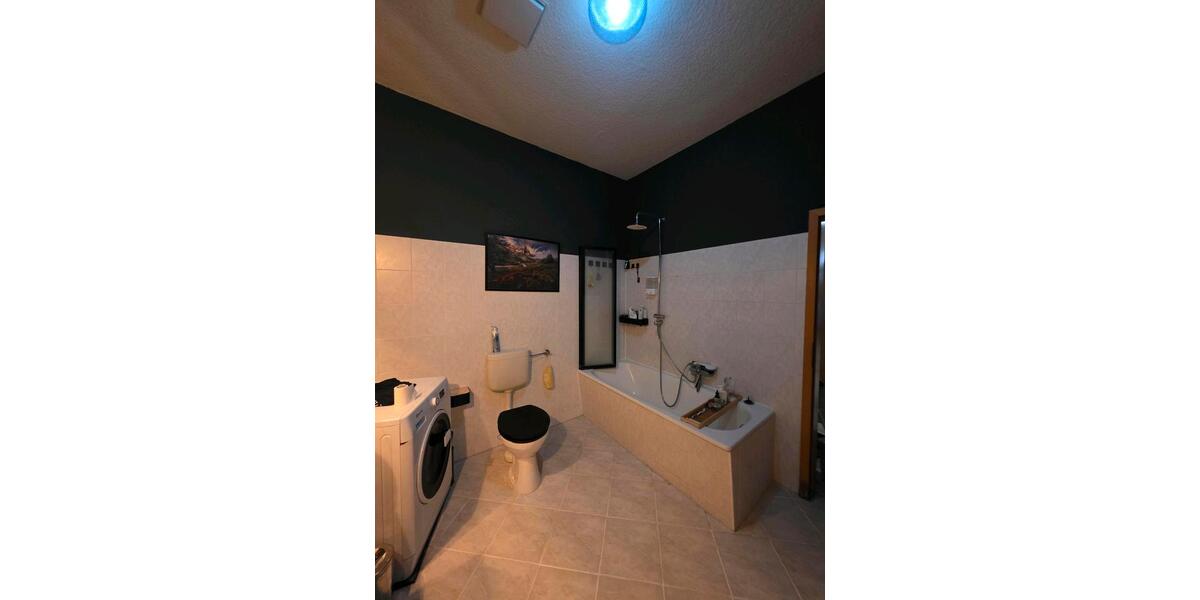 Etagenwohnung Magdeburg Nordwest - 3 Zimmer, 102 m&sup2;, 820&euro; | Angebot:26216052