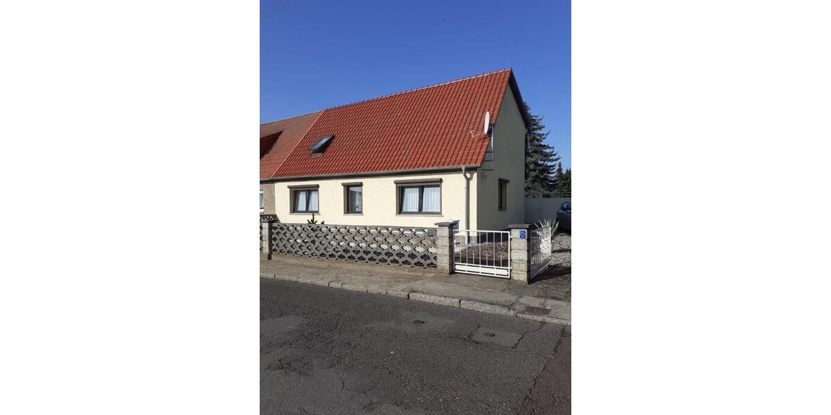 Doppelhaushälfte Burg - 3 Zimmer, 135 m&sup2;, 210.000&euro; | Angebot:27023068