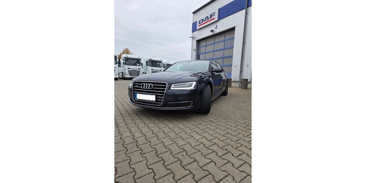 Audi A8 195.000 km 26.900 &euro; Barleben (bei Magdeburg) 39179