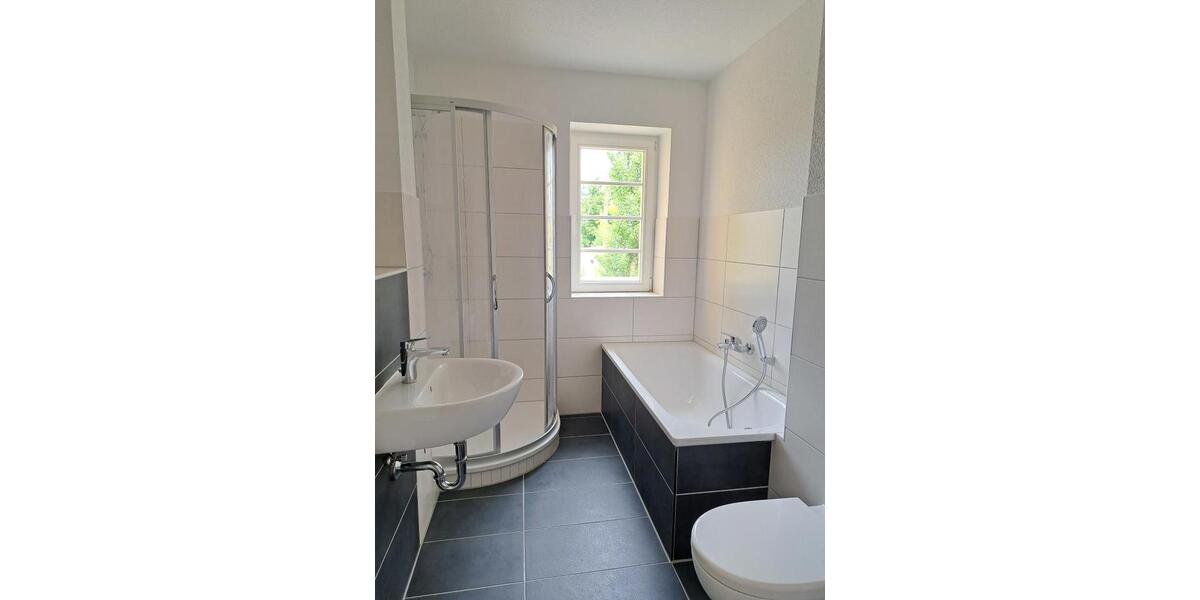 Etagenwohnung Magdeburg Diesdorf - 4 Zimmer, 80 m&sup2;, 881&euro; | Angebot:25268601