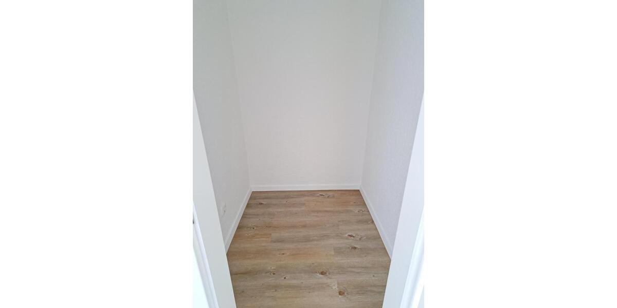 Etagenwohnung Magdeburg Diesdorf - 4 Zimmer, 127 m&sup2;, 1.331&euro; | Angebot:23330008