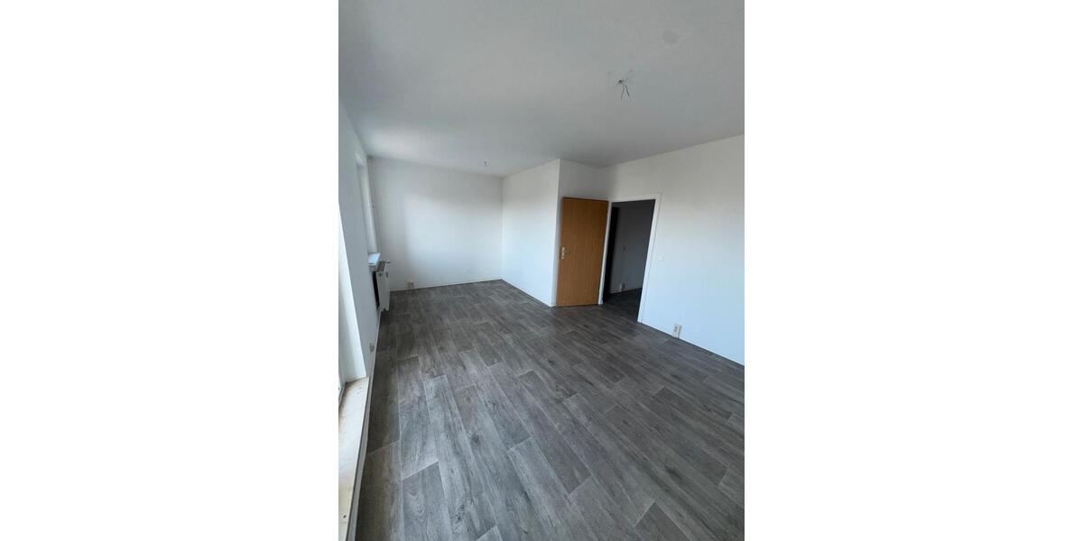 Etagenwohnung Magdeburg Großer Silberberg - 3 Zimmer, 60 m&sup2;, 410&euro; | Angebot:26038694