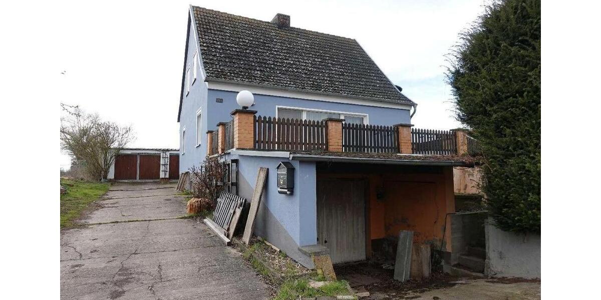 Einfamilienhaus Erxleben - 4 Zimmer, 135 m&sup2;, 90.000&euro; | Angebot:26636888
