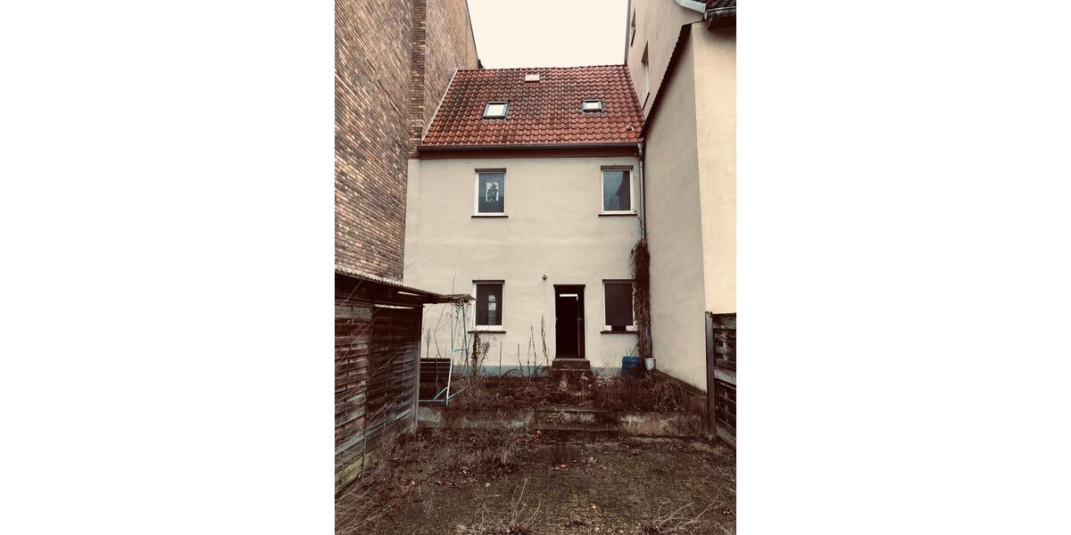 Reihenhaus Calbe (Saale) - 5 Zimmer, 97 m&sup2;, 48.000&euro; | Angebot:25614646