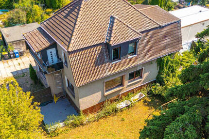 Charmantes Zweifamilienhaus im begehrten Stadtteil Lemsdorf zu verkaufen! 7 zimmer