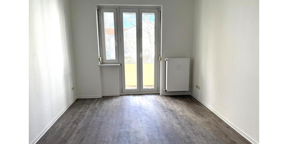 Etagenwohnung Magdeburg Nordwest - 4 Zimmer, 76 m&sup2;, 680&euro; | Angebot:25825690