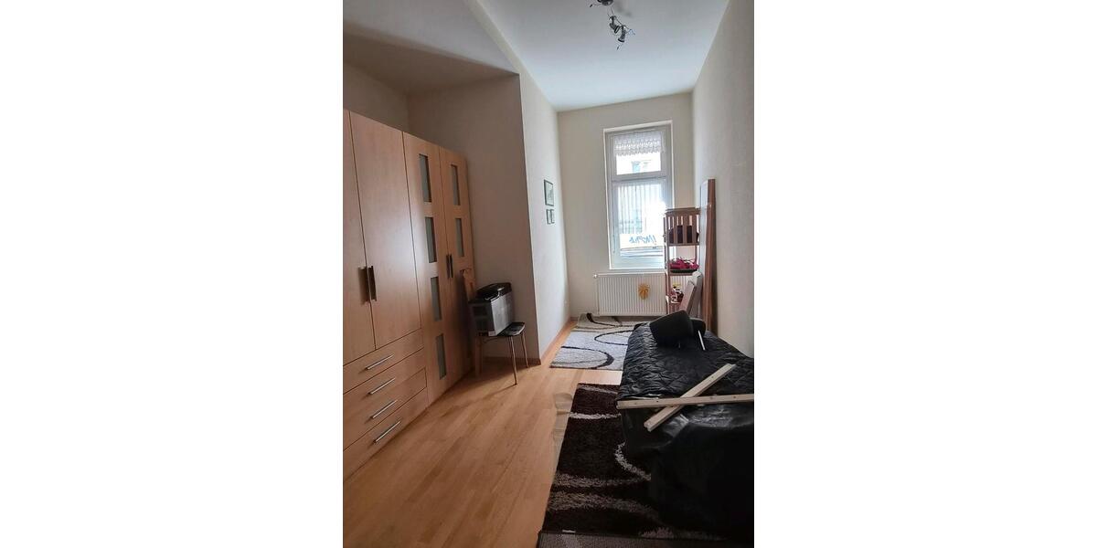 Hochparterre Magdeburg Nordwest - 4 Zimmer, 105 m&sup2;, 1.450&euro; | Angebot:27628245