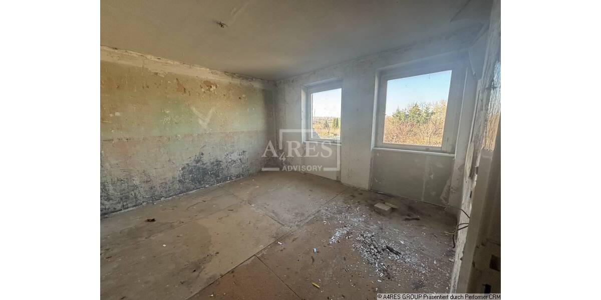 Mehrfamilienhaus, Wohnhaus Hakeborn Hakeborn - 1 Zimmer, 300 m&sup2;, 20.000&euro; | Angebot:25997801