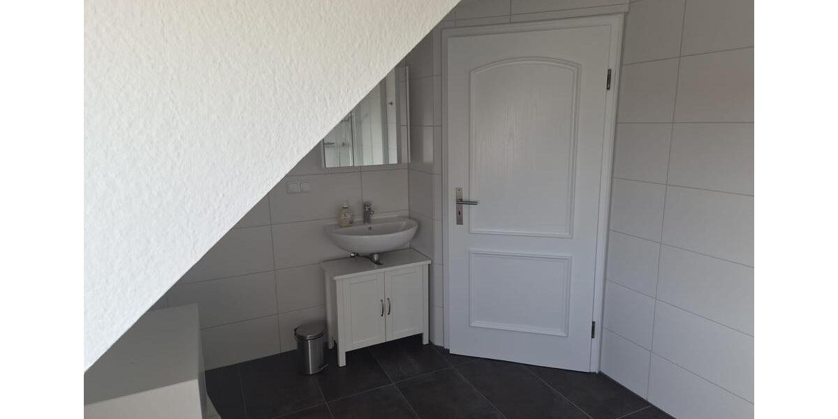 Dachgeschoßwohnung Magdeburg Brückfeld - 2 Zimmer, 65 m&sup2;, 812&euro; | Angebot:27621983