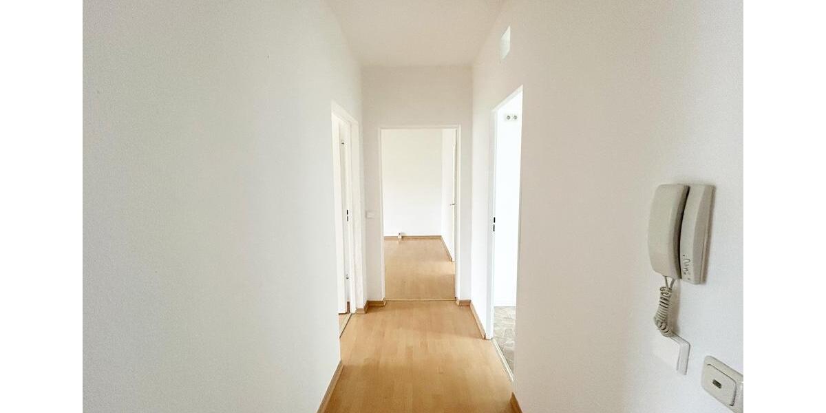 Etagenwohnung Magdeburg Nordwest - 4 Zimmer, 72 m&sup2;, 401&euro; | Angebot:25279178
