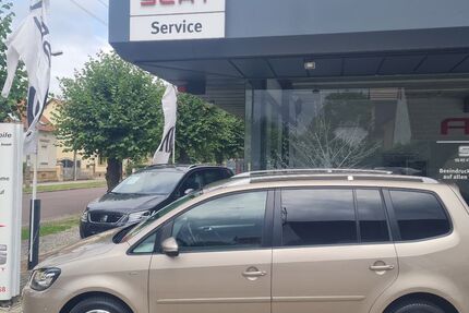 VW Touran 147.756 km 11.590 &euro; Barleben 39179