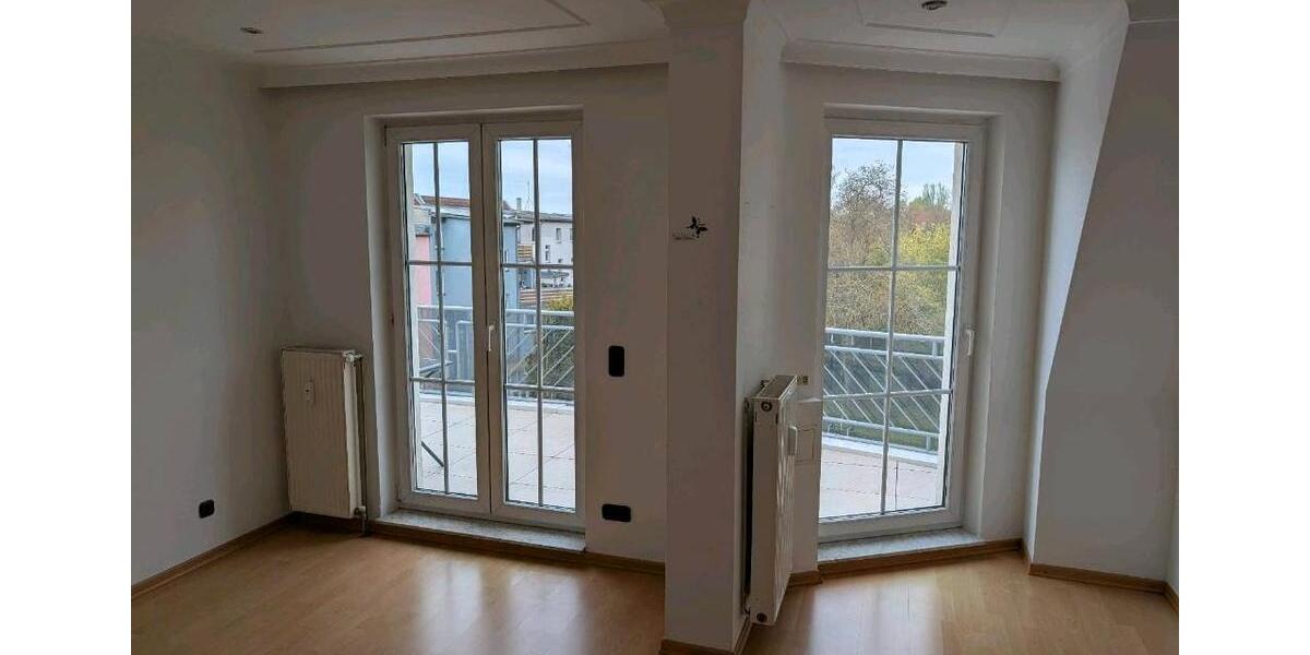 Dachgeschoßwohnung Magdeburg Lemsdorf - 4 Zimmer, 146 m&sup2;, 1.200&euro; | Angebot:26676914