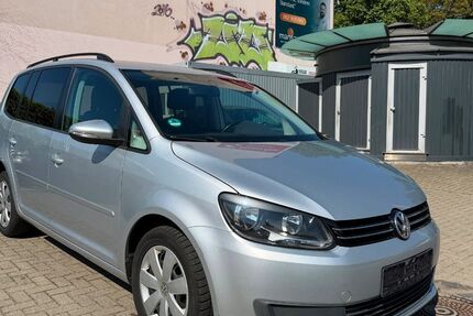 VW Touran 225.000 km 4.990 &euro; Magdeburg 39112