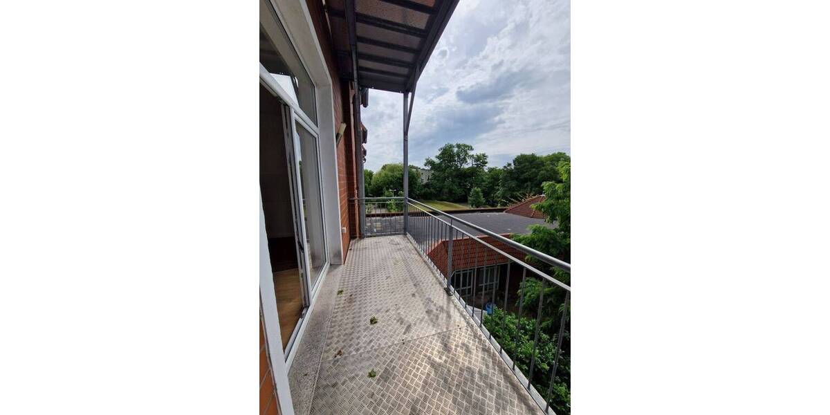 Etagenwohnung Magdeburg Sudenburg - 4 Zimmer, 87 m&sup2;, 589&euro; | Angebot:26894602