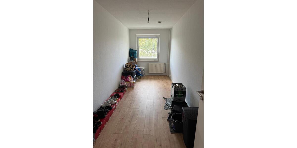 Etagenwohnung Magdeburg Alt Olvenstedt - 4 Zimmer, 73 m&sup2;, 725&euro; | Angebot:27634956