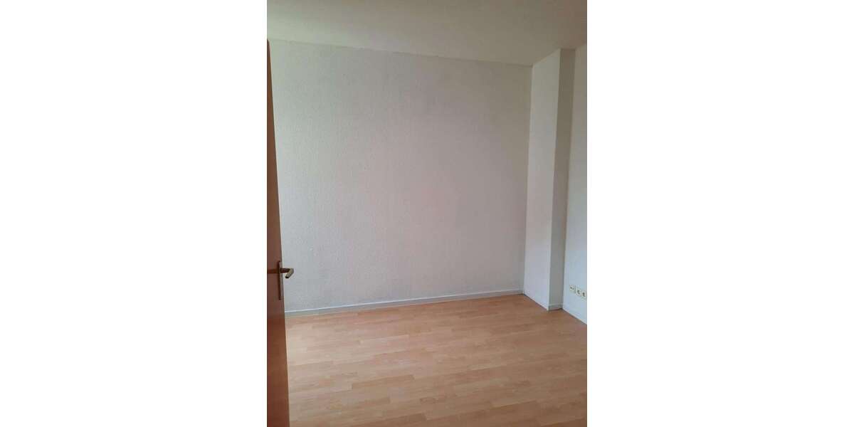 2 Zimmer-Wohnung *gerade in Renovierung* frei ab 01.08.2023 - Appartement Magdeburg Buckau | Angebot:10983294