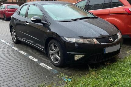 Honda Civic 116.200 km 5.500 &euro; Magdeburg 39120