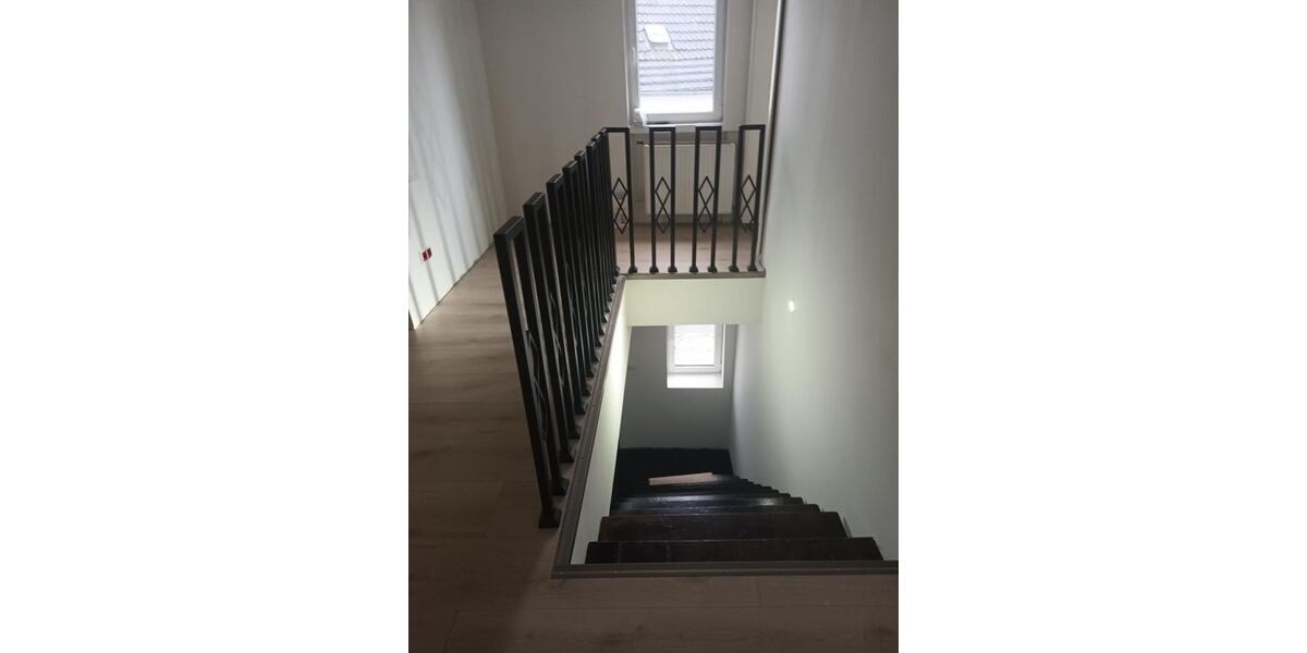 Reihenhaus Egeln - 8 Zimmer, 274 m&sup2;, 350.000&euro; | Angebot:25252989