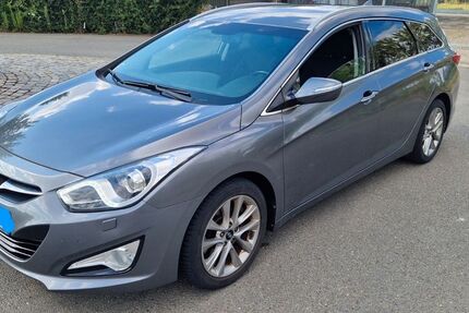 Hyundai i40 179.000 km 6.799 &euro; Oschersleben 39387