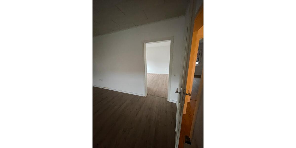 Etagenwohnung Bördeland - 3 Zimmer, 100 m&sup2;, 756&euro; | Angebot:24351065