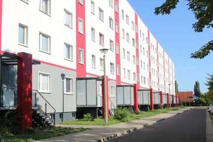 Wohnung Magdeburg Großer Silberberg - 3 Zimmer, 56 m&sup2;, 352&euro; | Angebot:25396135