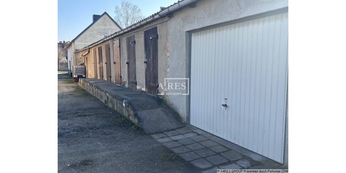 Mehrfamilienhaus, Wohnhaus Hakeborn Hakeborn - 1 Zimmer, 370 m&sup2;, 100.000&euro; | Angebot:25997800