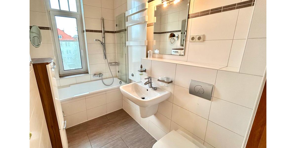 Elegante 5-Zimmer-Altbauwohnung mit Balkon in begehrter Lage Magdeburgs 5 zimmer