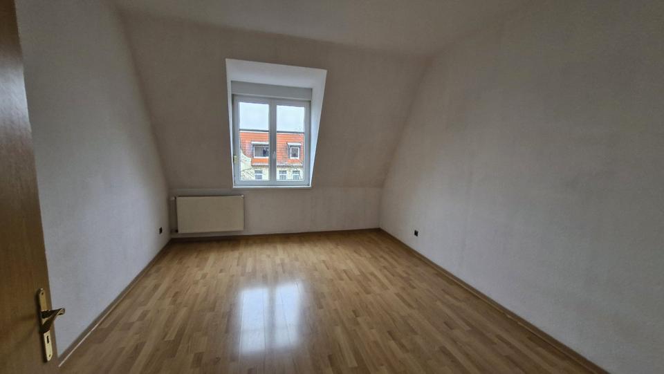Dachgeschoßwohnung Magdeburg Leipziger Straße - 3 Zimmer, 78 m&sup2;, 510&euro; | Angebot:18896990