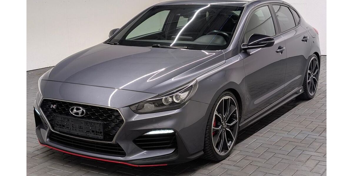 Hyundai i30 82.850 km 21.480 &euro; Langenweddingen 39171