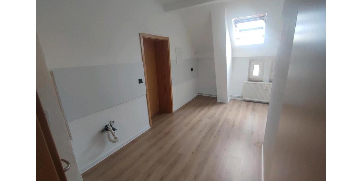 Dachgeschoßwohnung Egeln - 3 Zimmer, 65 m&sup2;, 450&euro; | Angebot:26449023