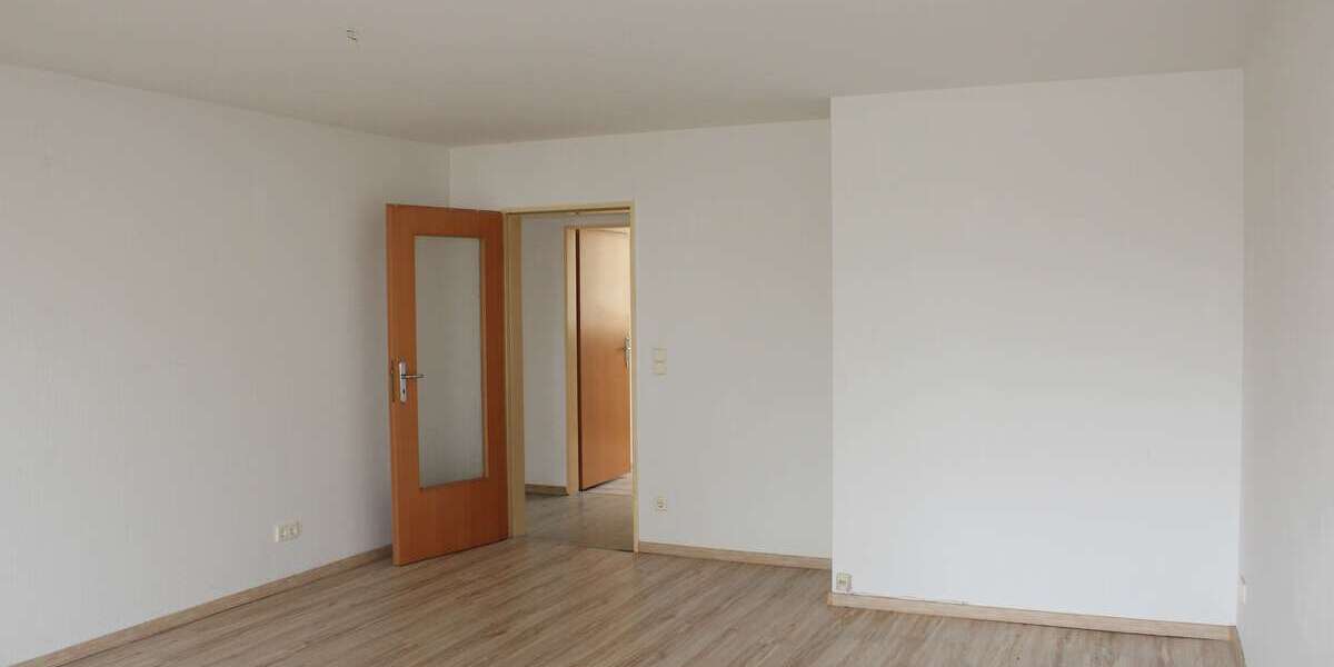 ruhige 3 Zimmer-Wohnung mit Balkon - Appartement Magdeburg Buckau | Angebot:10983293