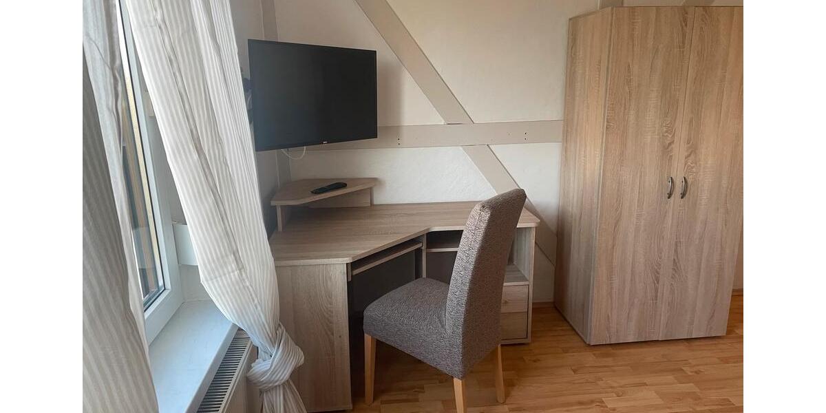 MehrfamilienhausNebengelassGarangenkomplex Süplingen zimmer