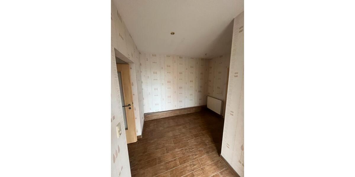 Hochparterre Magdeburg Großer Silberberg - 2 Zimmer, 80 m&sup2;, 680&euro; | Angebot:26524846
