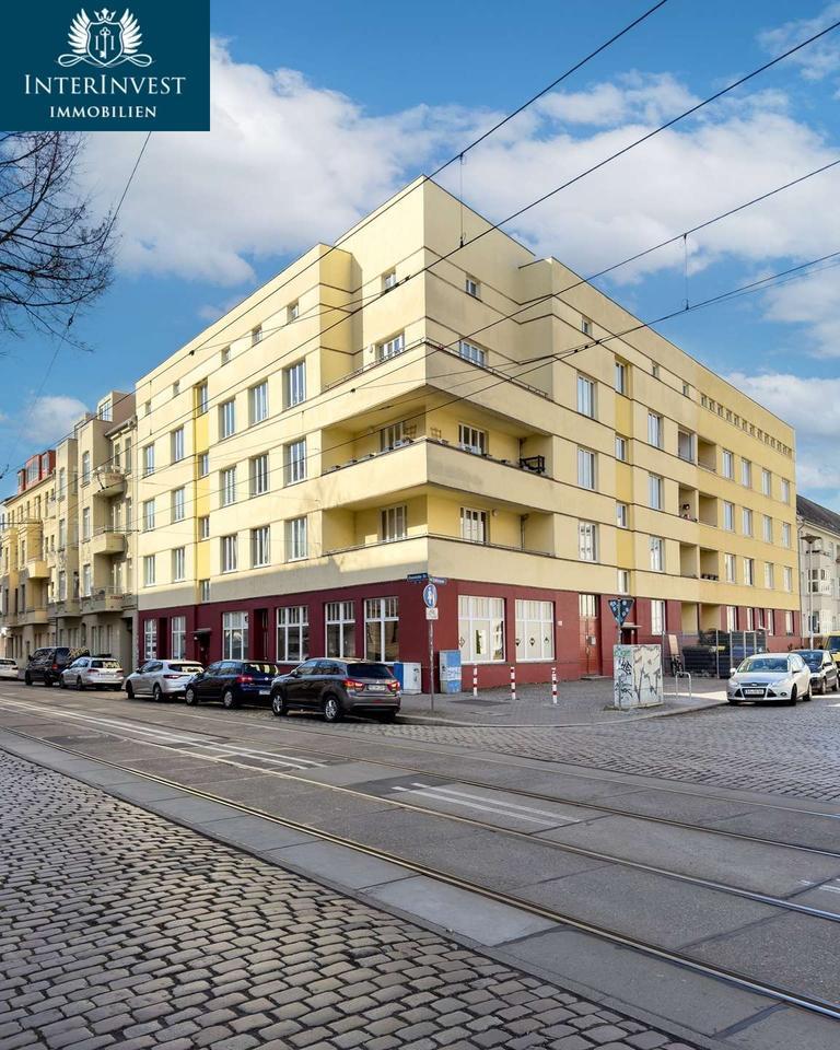 Praktische Lagerfläche im Dachgeschoss in Magdeburg zimmer