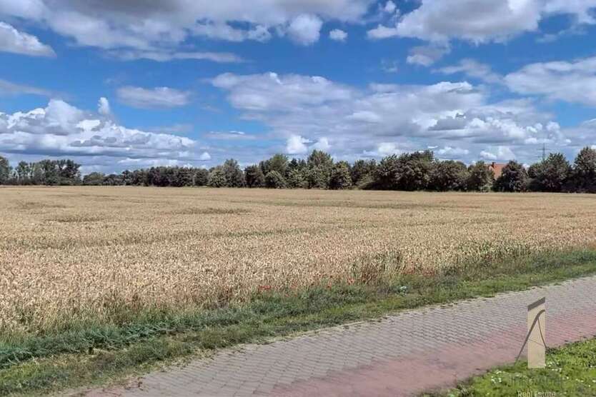 Grundstück zu verkaufen in Hermsdorf 119.200 € 745 m² zimmer