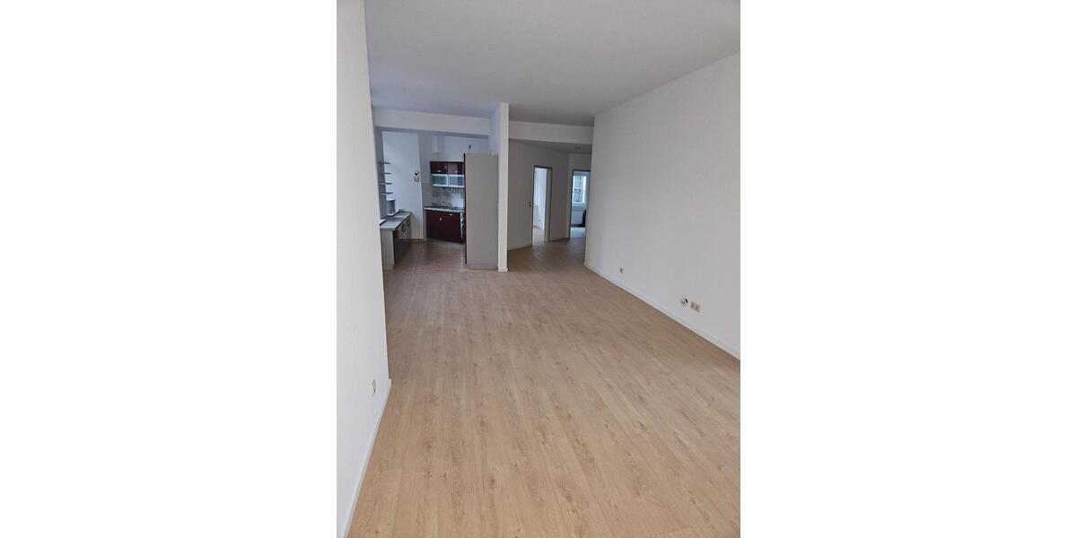 Etagenwohnung Magdeburg Neue Neustadt - 3 Zimmer, 89 m&sup2;, 630&euro; | Angebot:25903022