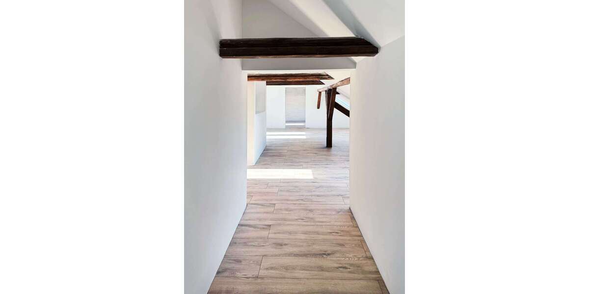 Etagenwohnung Haldensleben - 2.5 Zimmer, 87 m&sup2;, 870&euro; | Angebot:25428203