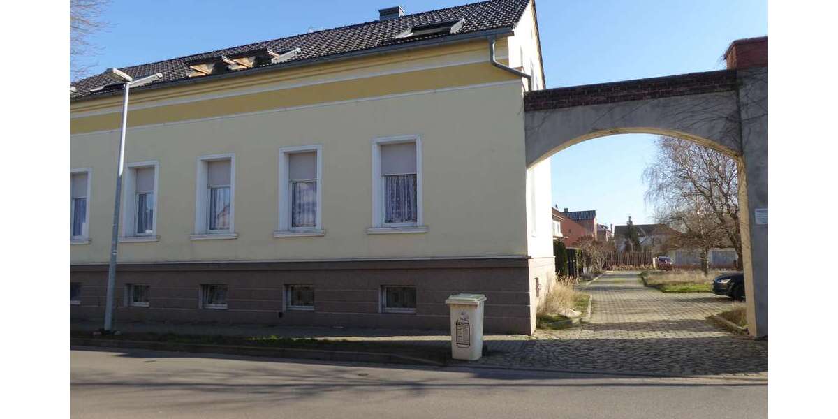 Etagenwohnung Magdeburg Pechau - 4 Zimmer, 135 m&sup2;, 875&euro; | Angebot:26479342