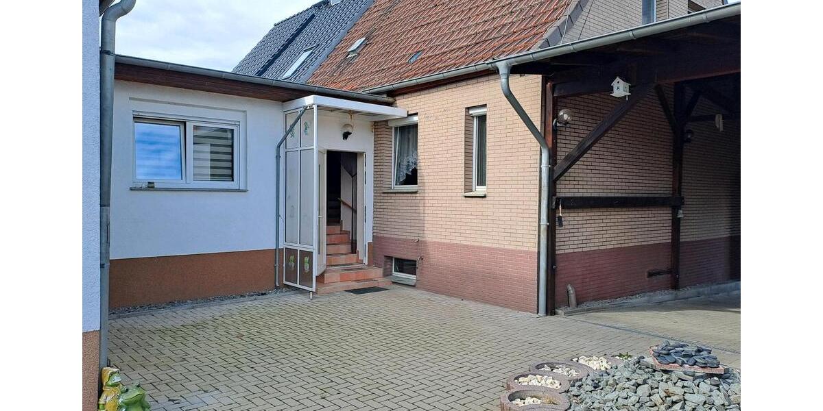 Doppelhaushälfte Wolmirstedt - 6 Zimmer, 120 m&sup2;, 139.000&euro; | Angebot:24839086