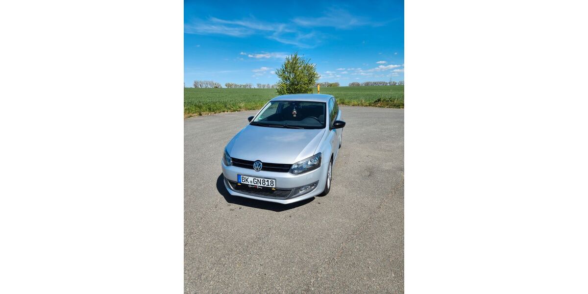 VW Polo 51.889 km 7.200 &euro; Oschersleben 39387