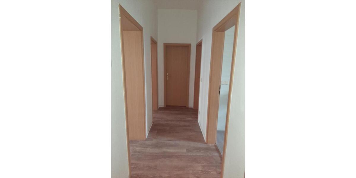 Erdgeschoßwohnung Magdeburg Leipziger Straße - 3 Zimmer, 77 m&sup2;, 500&euro; | Angebot:25893285